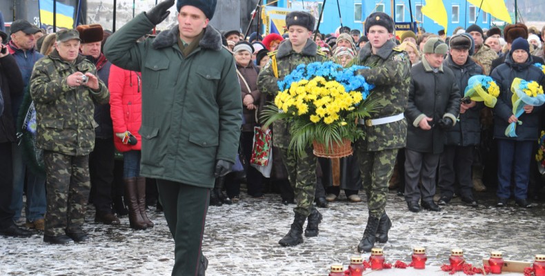 99-у річницю подвигу Героїв Крут вшанували на місці легендарного бою