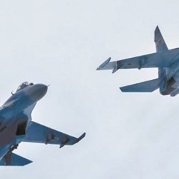 П’ятикурсники авіаційного вишу опановують на практиці бойові літаки