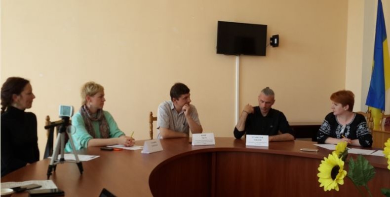 З маками але без салютів відзначали у Чернігов Дні пам’яті та примирення