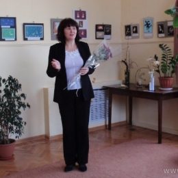 Виставка картин і виробів із риб'ячих кісток відкрилася у Чернігові
