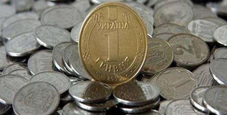 Літо теж впливає на гривню: чи зміцнюватиметься національна валюта?