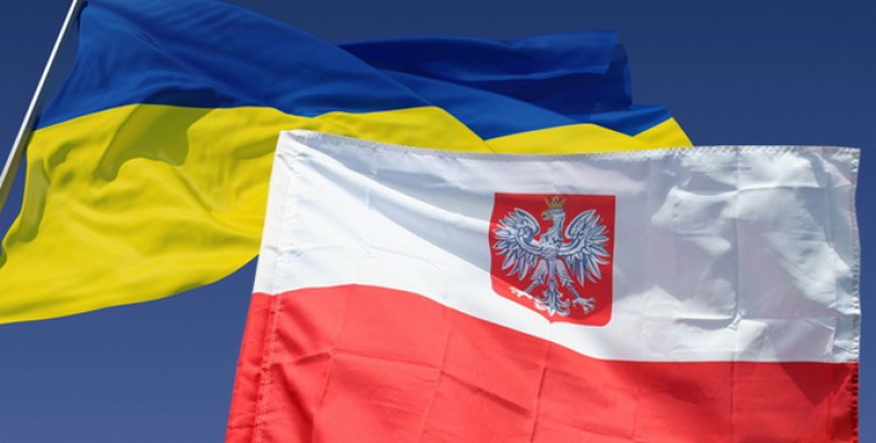 Українська влада повинна зреагувати на ганебне рішення Польщі
