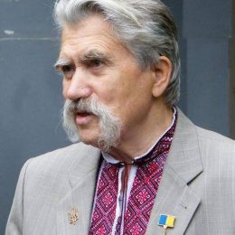 Як ушанувати Левка Лук’яненка?