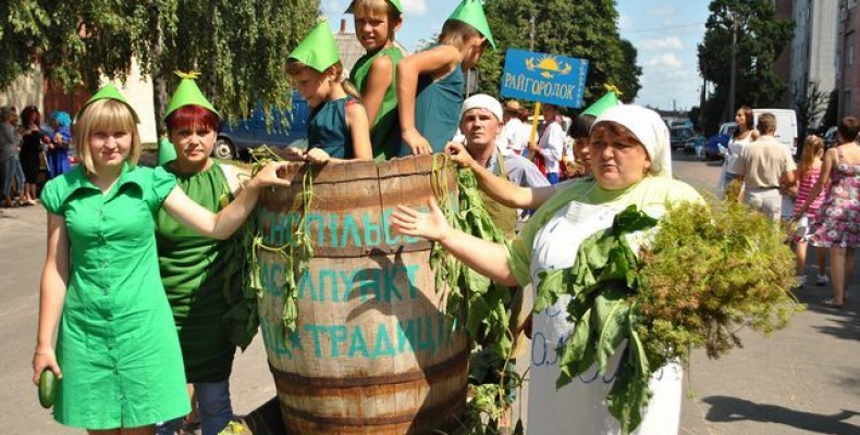 Сільський карнавал на Чернігівщині