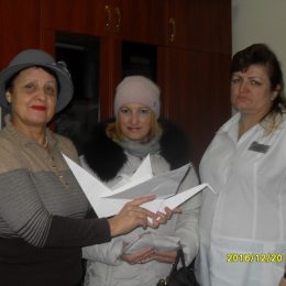 Хлопчику, хворому на рак 4 стадії, допомагають бібліотекарі та стоматологи