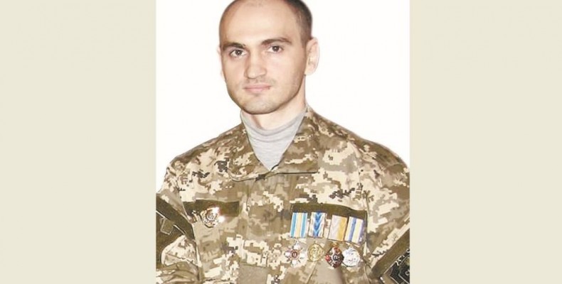По ньому двічі проїхав ворожий танк, а він готується до «Ігр нескорених»