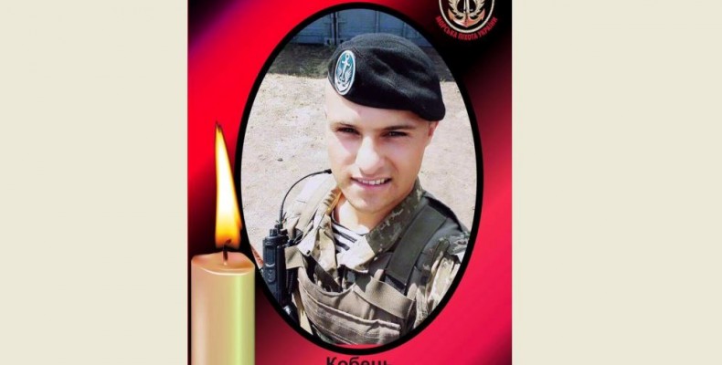 На Чернігівщині прощалися з бійцем, який загинув від російської кулі. Відео
