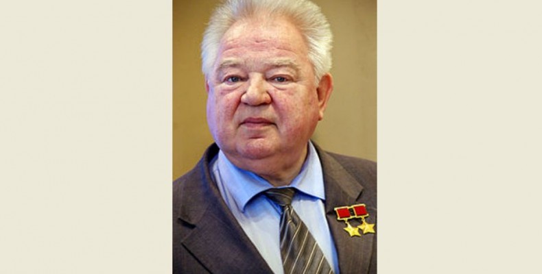 Космонавт Гречко обожнював чернігівську паляницю з салом та часником
