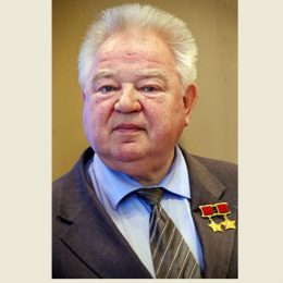 Космонавт Гречко обожнював чернігівську паляницю з салом та часником