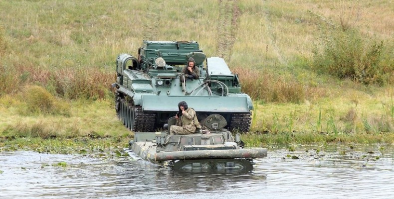 Як на Чернігівщині військові евакуювали техніку
