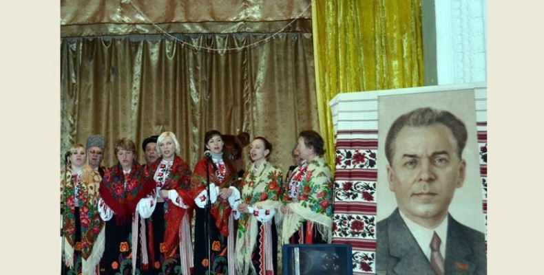 На Чернігівщині відзначали день народження автора вірша Героям Крут