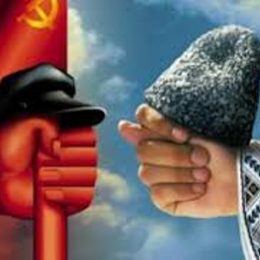 Українці визначними постатями назвали гуманітаріїв, росіяни — полководців