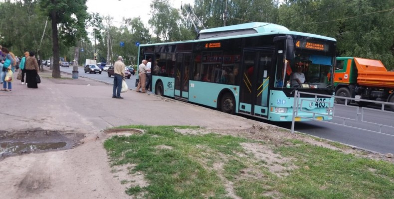 У Чернігові пасажирські перевезення не витримують критики, а проїзд дорожчає