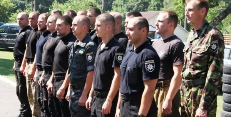 Інструктори з особистої безпеки отримали міжнародні сертифікати