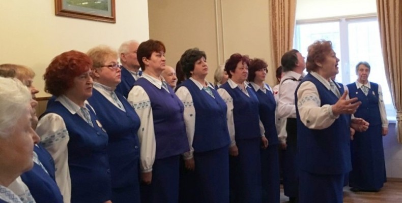 Пацієнтів Чернігівського онкодиспансеру відвідали артисти-аматори