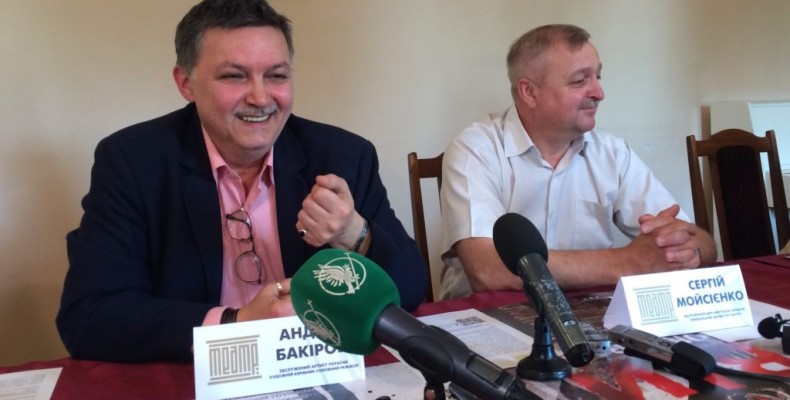 Сезон для акторів закривається, але театральне життя продовжує вирувати