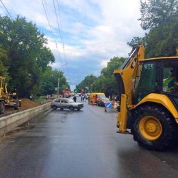 Ремонтники не могли (чи не хотіли) пошкодити підземний водостік?