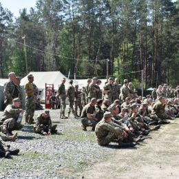 Бойовий дух резервістів 61-ї бригади підтримали артисти