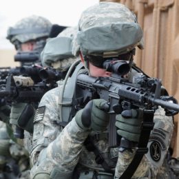В Україні спільно з США вироблятимуть модернізовану М16 та боєприпаси