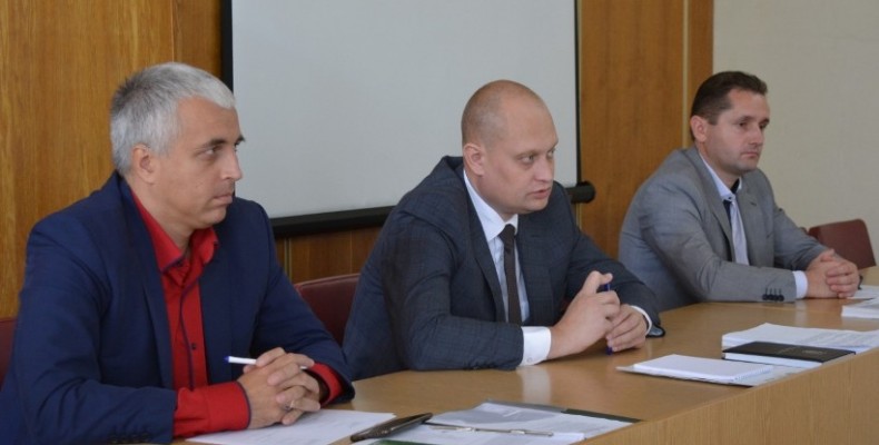 Мобільна група юристів продовжує зустрічатися з мешканцями районів