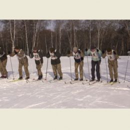 Лижні перегони у Чернігові. Військові змагалися з учасниками АТО. Відео