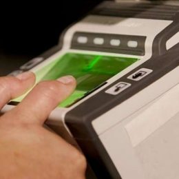Біометричний контроль на кордоні запрацює з 1 січня