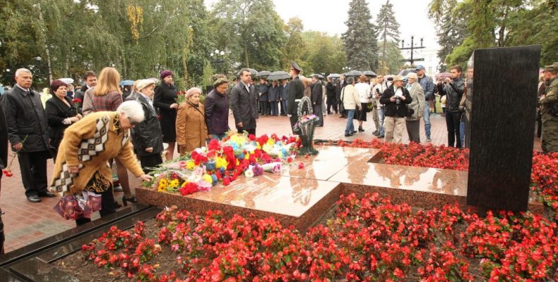 У Чернігові дискутують: чи стало місто вільним після вигнання нацистів