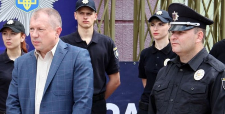 Йдуть хлопці... в поліцію: стартував додатковий набір до патрульної служби
