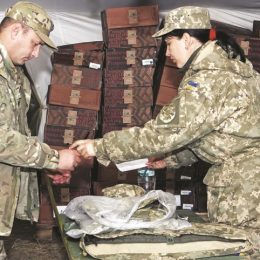 Чи не замерзне наш солдат взимку?
