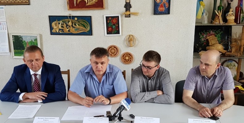 Активісти руху “Під контролем” прозвітували громаді Чернігова