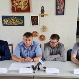Активісти руху “Під контролем” прозвітували громаді Чернігова