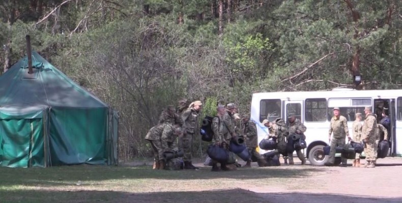 Бійці-резервісти з усієї України зібралися на Чернігівщині. Відео