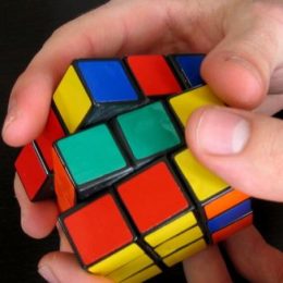 Якщо хтось не бачить результатів реформ, вони — ідіоти