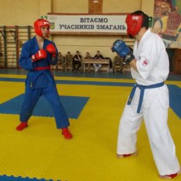 Важко в навчанні – легше в бою. Рукопашний бій завжди актуальний