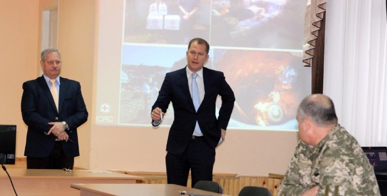 При плануванні бойових операцій військові враховують гуманітарні норми