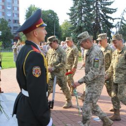 У Чернігівському гарнізоні відбулися урочистості з нагоди Дня танкістів