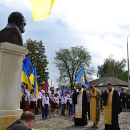 Батурин славний Москва запалила, і малого, і старого в Сейму потопила