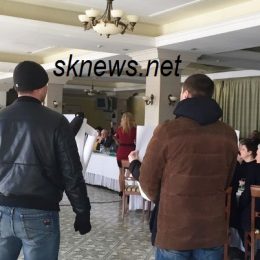 У Києві «тітушки» захопили готель «Турист»