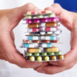 Потерпілих на виробництві забезпечують ліками безоплатно