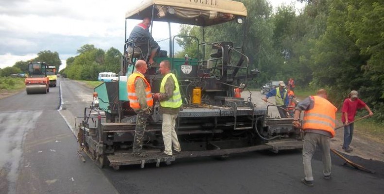 Куди і скільки коштів витрачає служба автомобільних доріг Чернігівщини