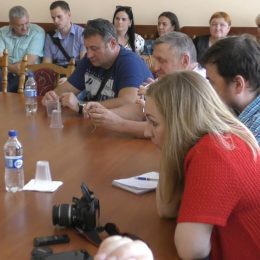 Чому Чернігівська міська рада оголосила «війну» кіоскам на зупинках?