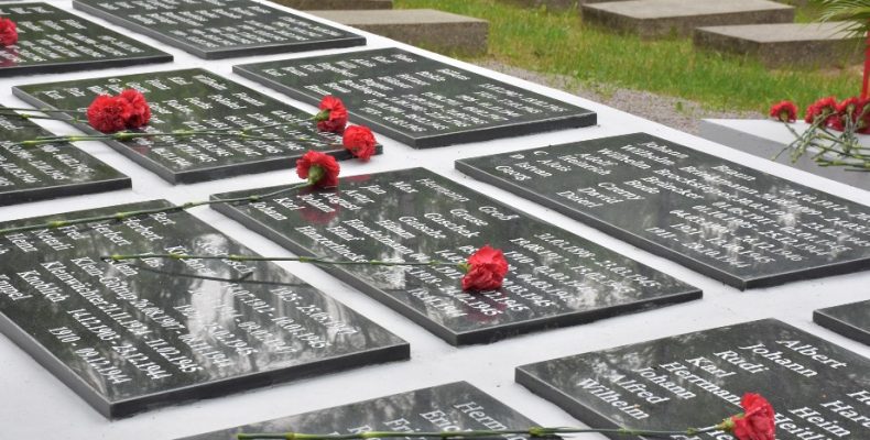 Німці та українці вшанували у Чернігові полеглих на війні