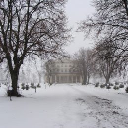 Живопис відтворює історичні епохи Палацу у Батурині