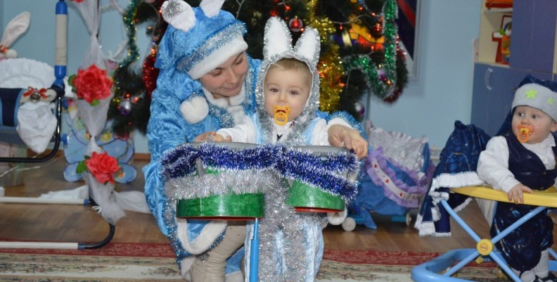 Святий Миколай завітав до дітлахів та мам у колонію