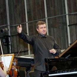 Диригенту Андрію Шевчуковському присвоїли «Заслуженого артиста»
