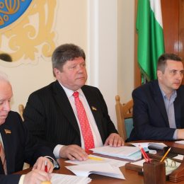 Як подолати проблеми щодо реформування медичної галузі Чернігівщини