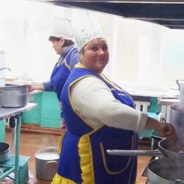 Індекс борщу: разом з кухарем дитсадка готуємо на родину з чотирьох осіб