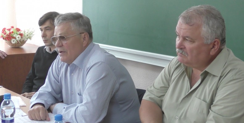 Генерал і полковник з «Українського вибору» організували шабаш у Чернігові