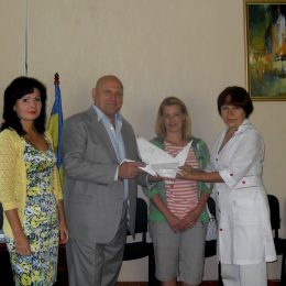 Медичні заклади Чернігівщини допомагають хворому на рак Іванку Людвику