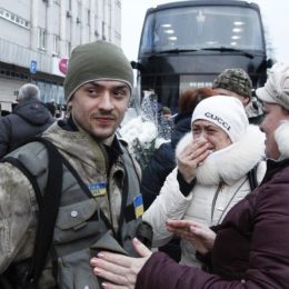 Поліцейський водій-ас на трофейному «Уралі» врятував понад 70 побратимів